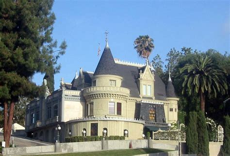 The Magic Castle Comptact: A Timeless Haven for Magic Enthusiasts